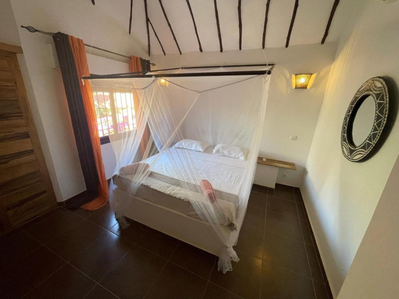 Agence Adjana Resort - Residence Du Port 3 Sali Tapé Exteriör bild